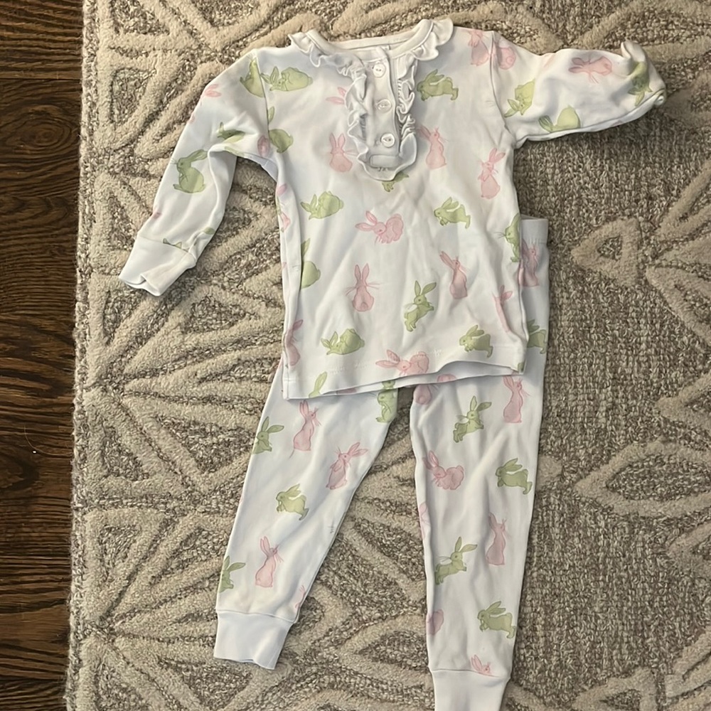 Little English girls 24mo Jammie’s